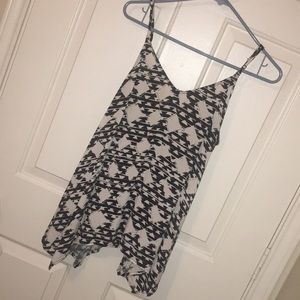 black & white loose tank top